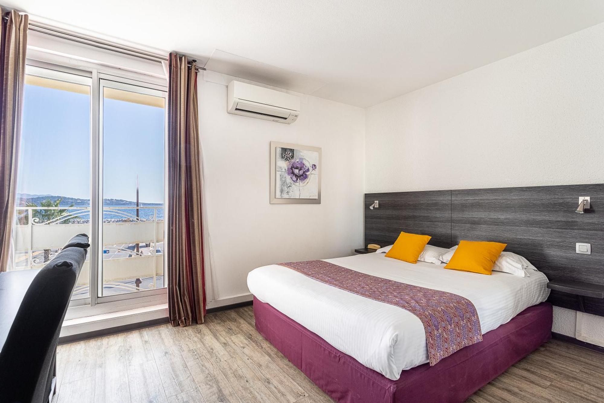 Hotel De La Baie Bandol Esterno foto